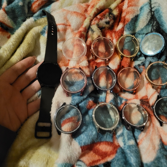 Samsung Galaxy Watch 4 40MM (GPS + Cellular) - Picture 13 of 13